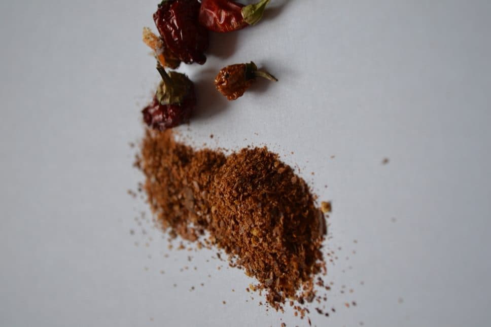 Sušení a mletí chilli