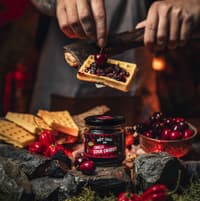 Višnový chilli džem 4